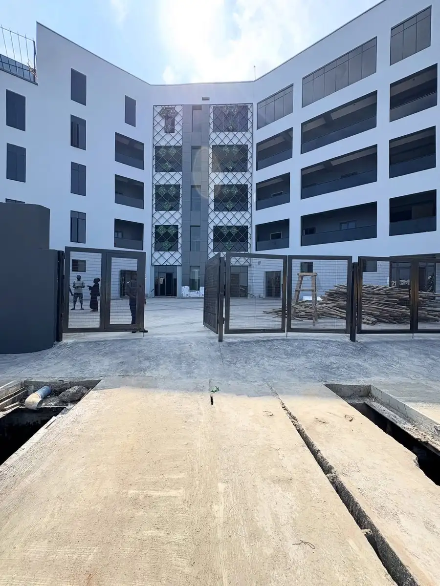 1-bedroom Self-Contained - Image 1