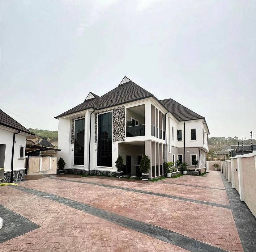 5-bedroom Detached Duplex