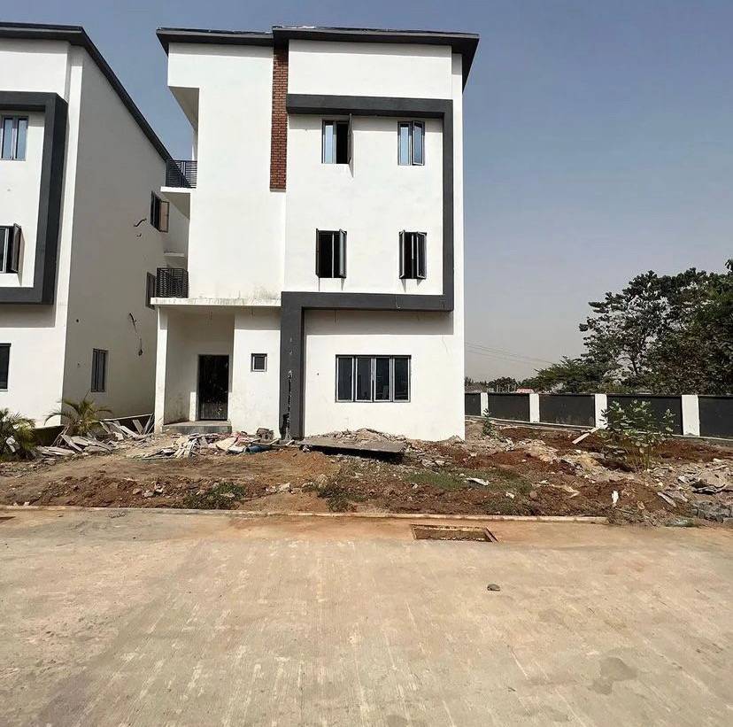 5-bedroom Detached Duplex