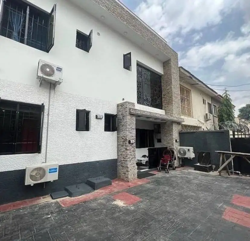 5 Bedroom Terrace for sale