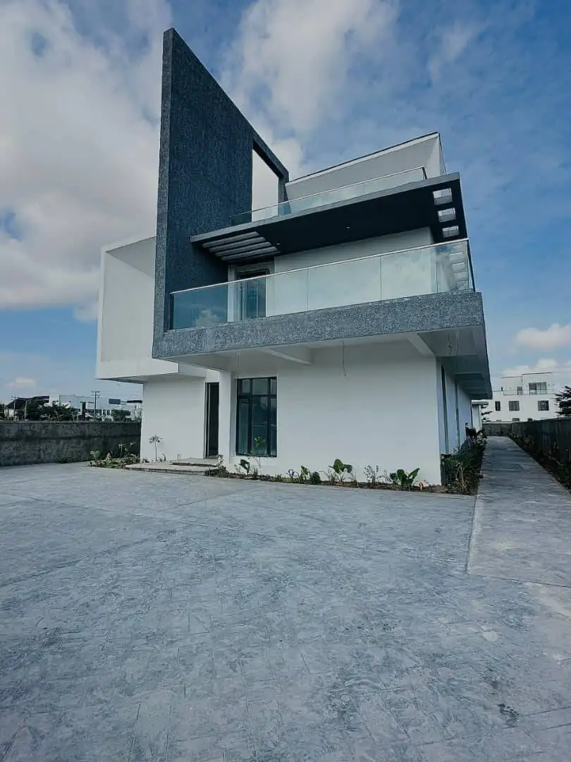5-bedroom Detached Duplex
