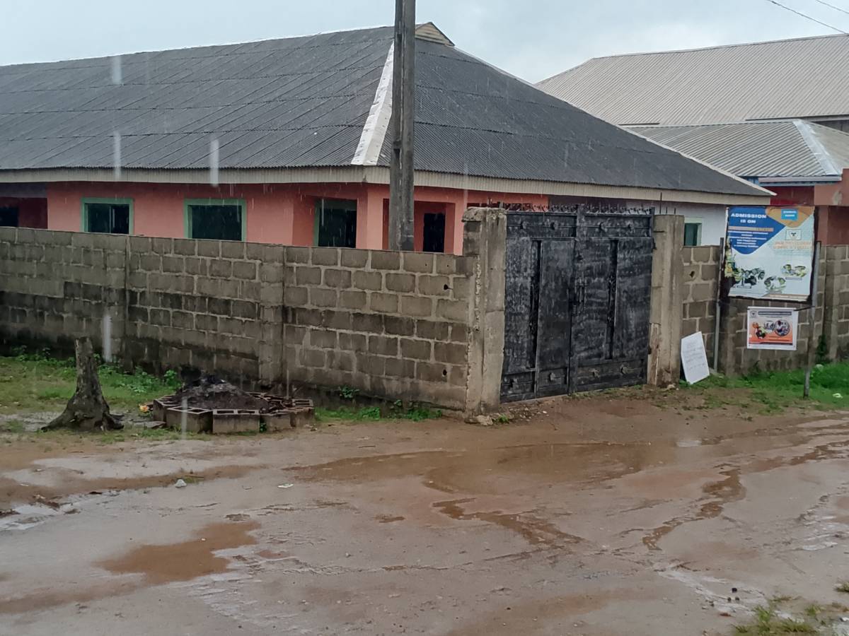 6 Bedroom Flat for sale