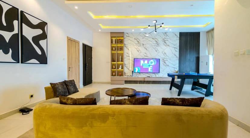 2-bedroom Shortlet - Image 1