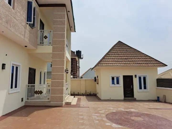 4-bedroom Detached Duplex