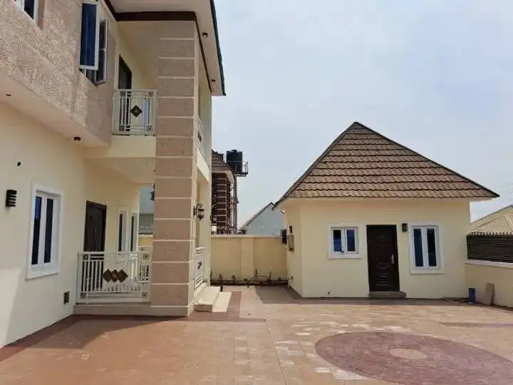 4-bedroom Detached Duplex
