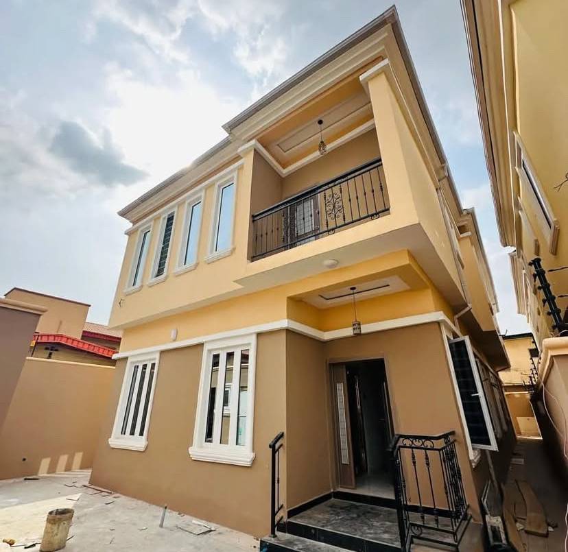 4 Bedroom Detached Duplex for sale