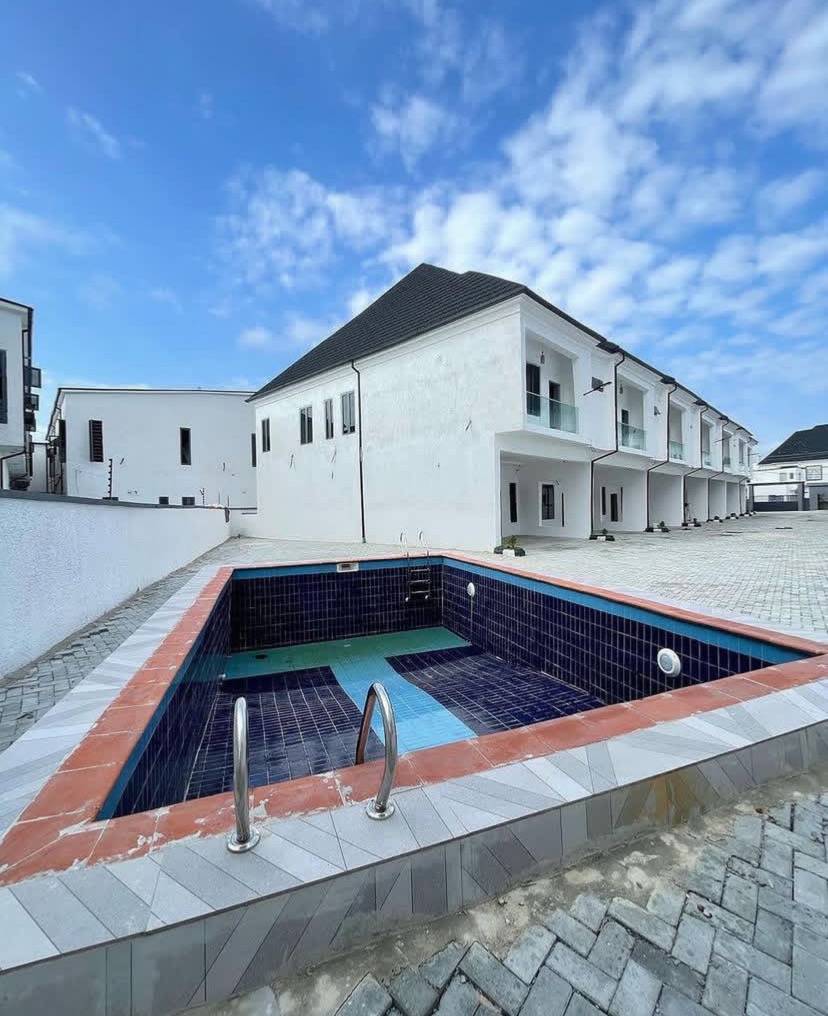 4-bedroom Terrace