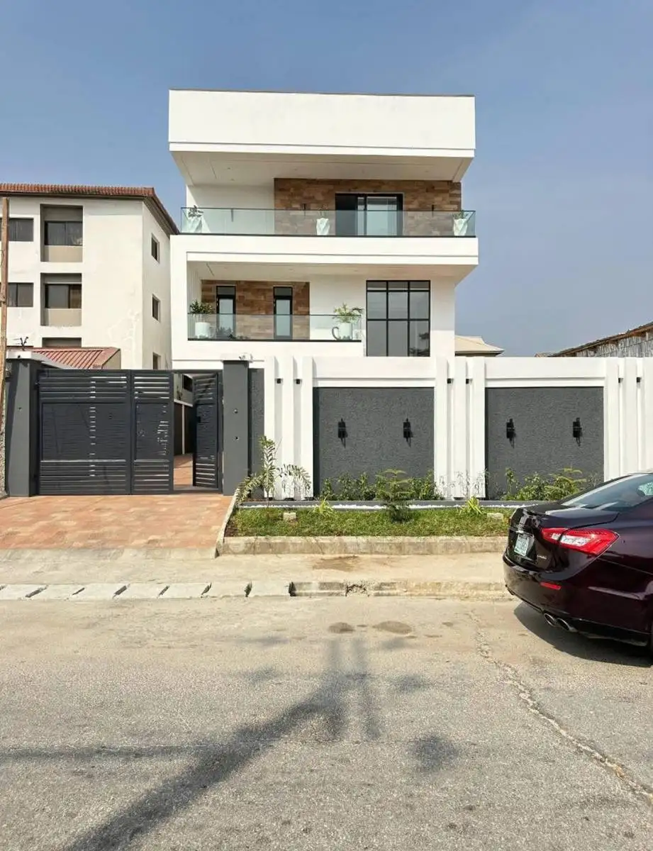 6-bedroom Detached Duplex