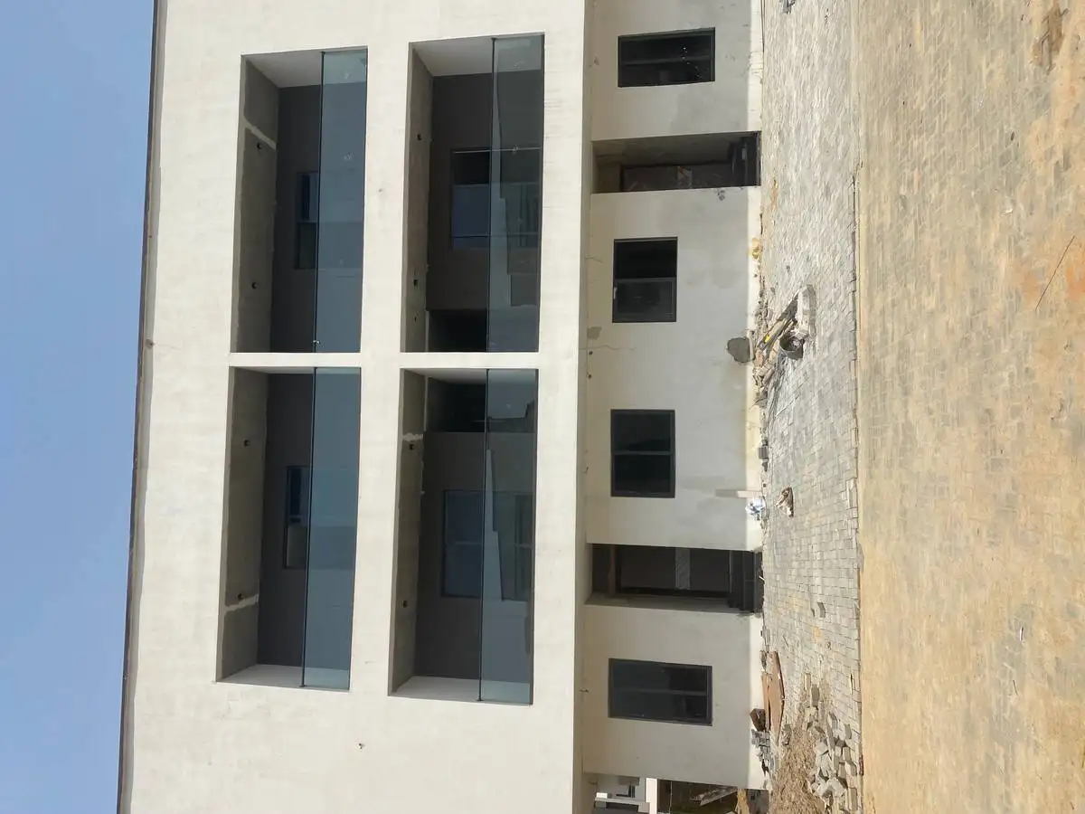 4-bedroom Semi Duplex